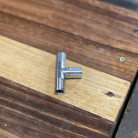 Tee Barb 13mm S/S KL04466